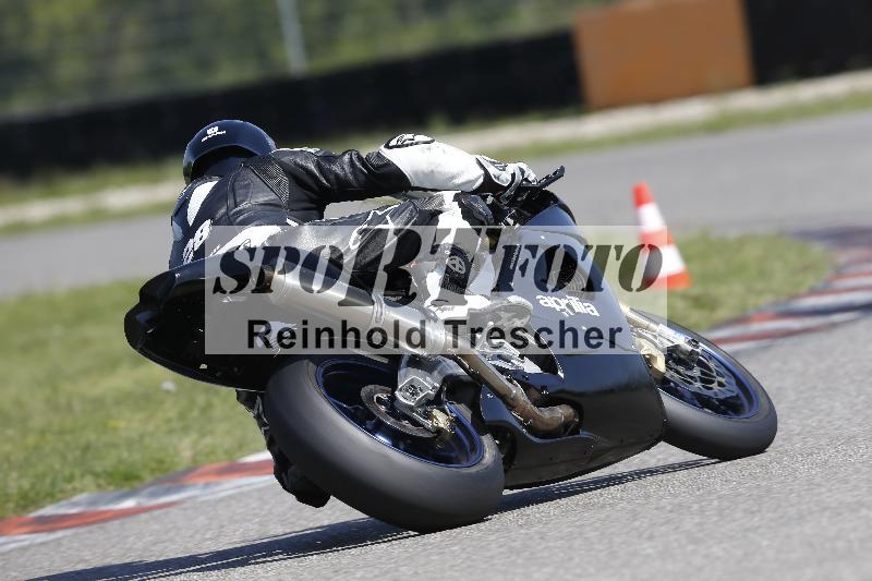 Archiv-2025/11 29.04.2025 PROMAX ADR/Gruppe gruen/backside